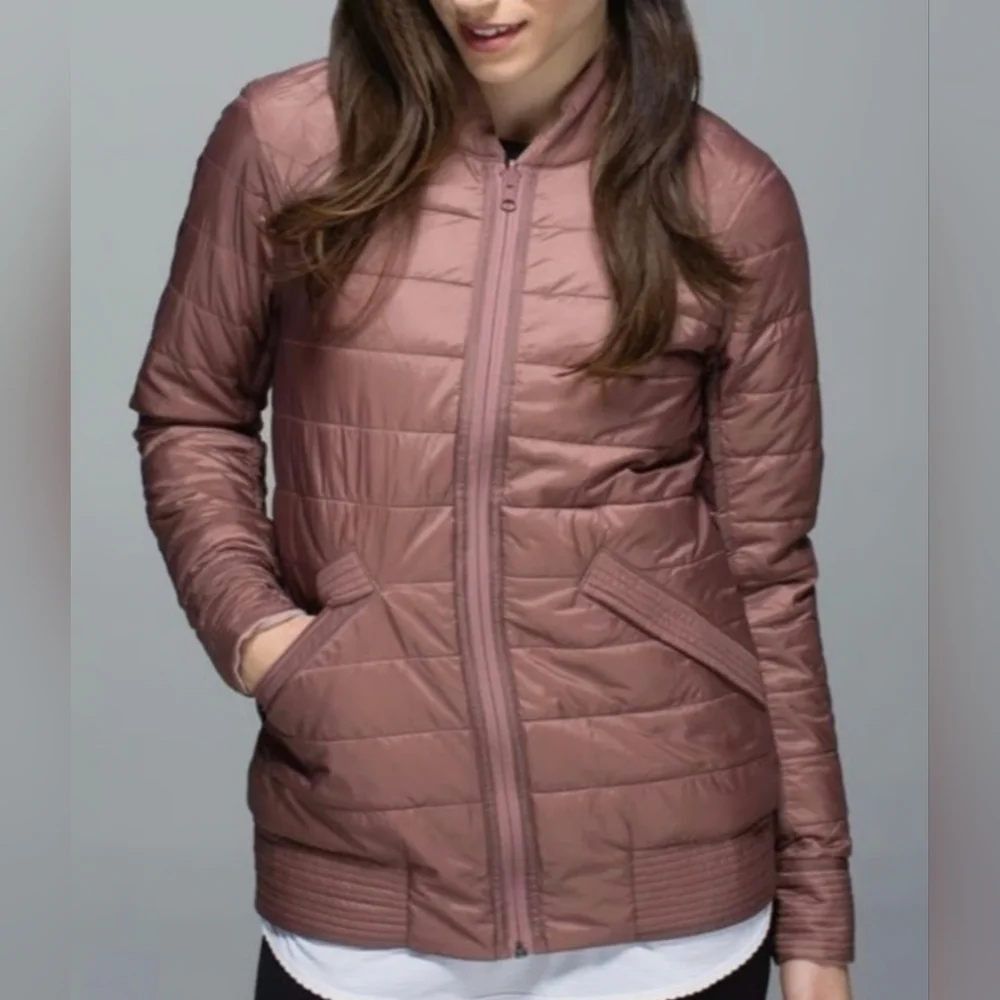 Lululemon Athletica Women's Puffer Jacket in Mauve